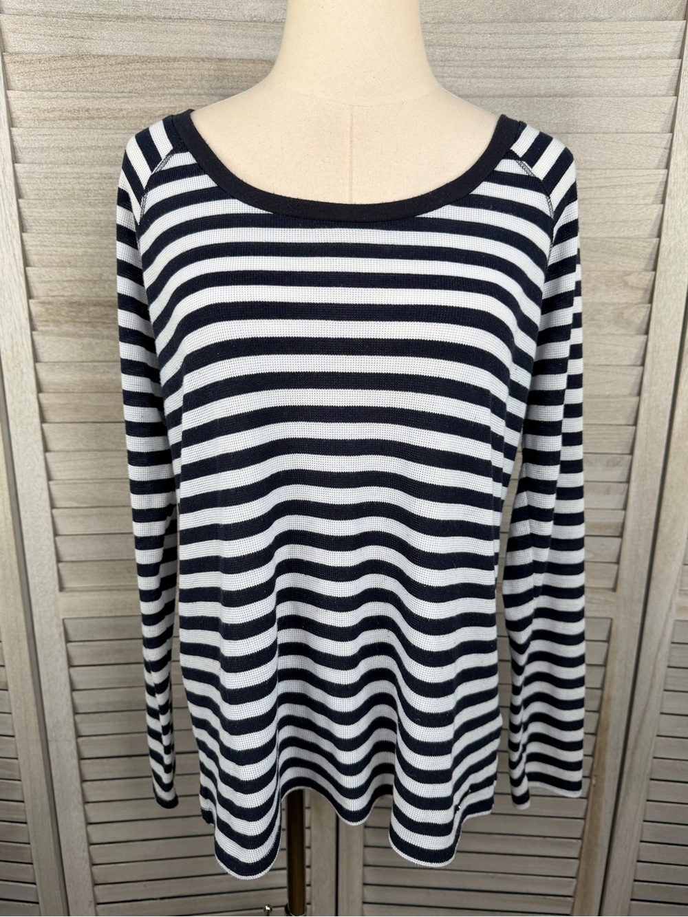MICHAEL (Michael Kors) Striped Long Sleeve Tee Lightweight Knit Black/White-XL